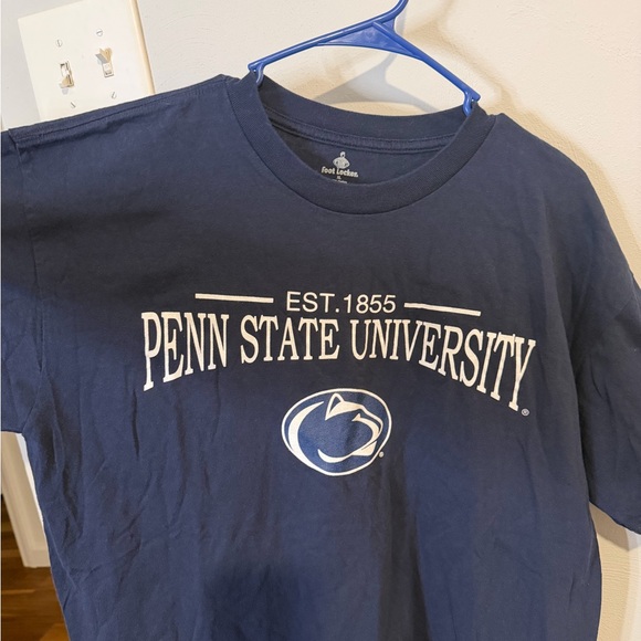 Navy Blue Penn State University T-Shirt - Picture 2 of 5